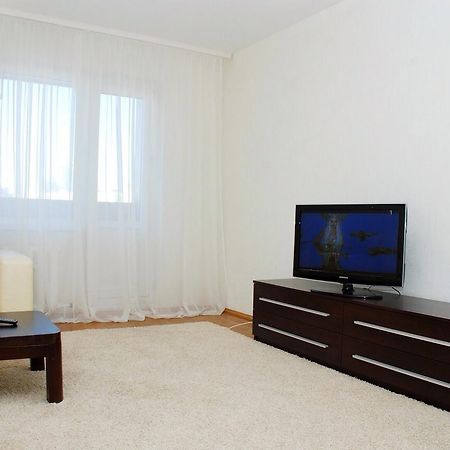 2-Komnatnye Apartamenty Alladin - Pozniaki Kiew Exterior foto
